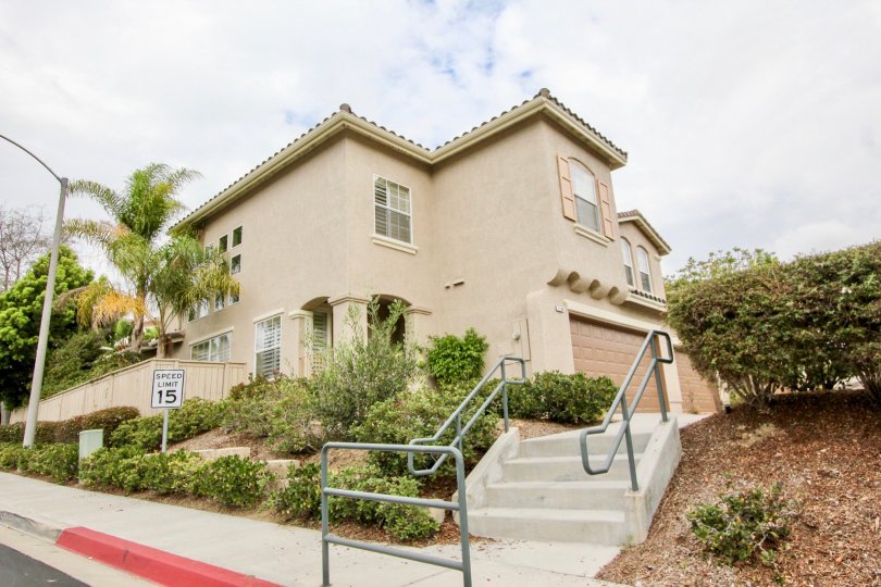 Poinsettia Heights Condos, Lofts & Townhomes For Sale Poinsettia