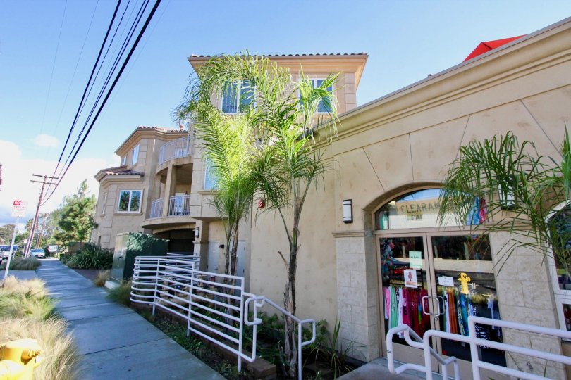 Villagio Condos, Lofts & Townhomes For Sale Villagio Real Estate