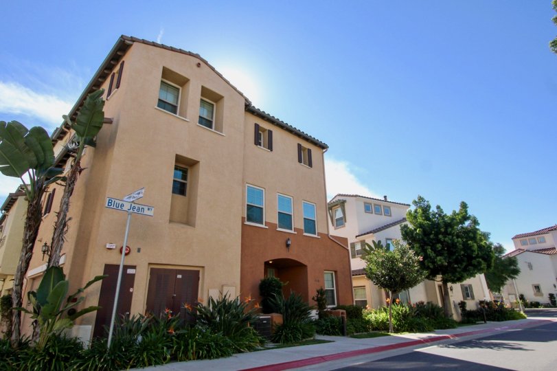 Hearthstone Village Condos, Lofts & Townhomes For Sale Hearthstone