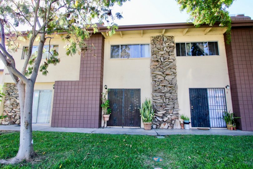 Holiday Gardens Condos, Lofts & Townhomes For Sale Holiday Gardens