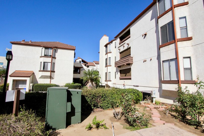 Parkwoods Condos, Lofts & Townhomes For Sale Parkwoods Real Estate