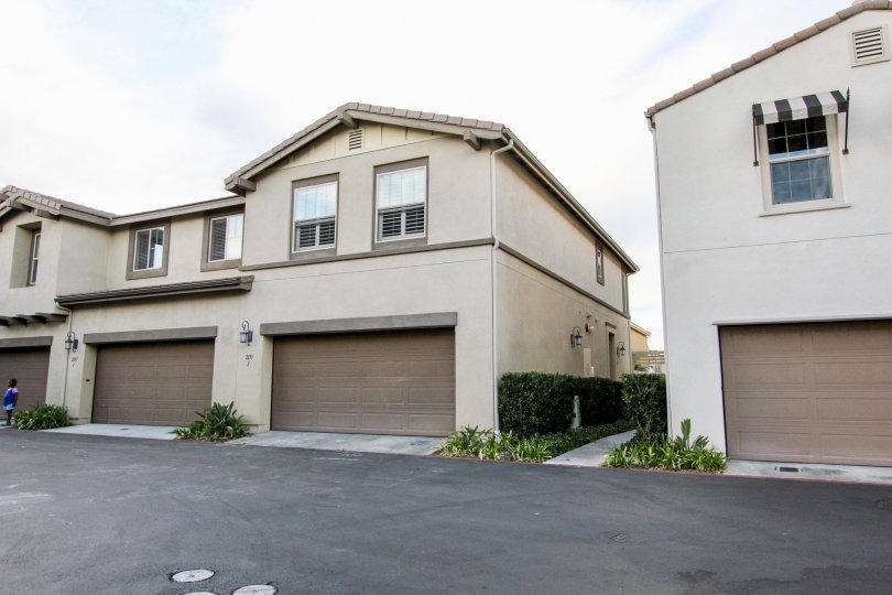 Summit at Eastlake Condos, Lofts & Townhomes For Sale Summit at