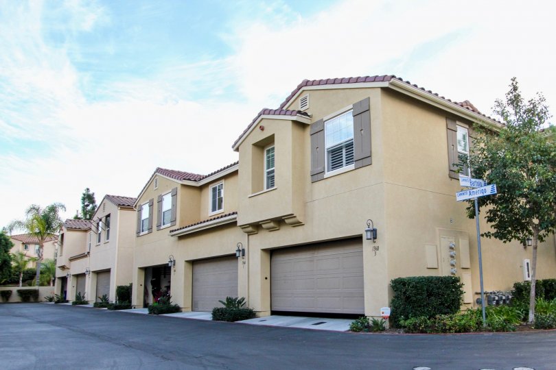 Summit at Eastlake Condos, Lofts & Townhomes For Sale Summit at