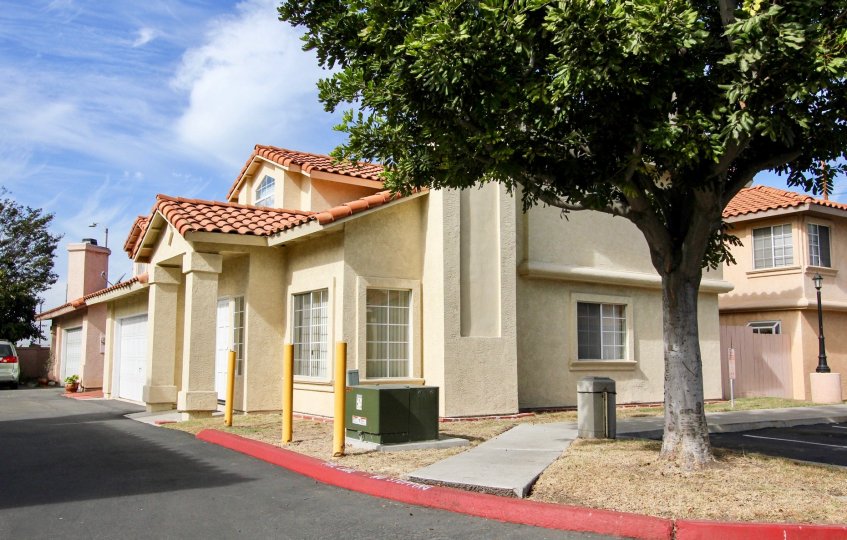 Villa Rosa Condos, Lofts & Townhomes For Sale Villa Rosa Real Estate