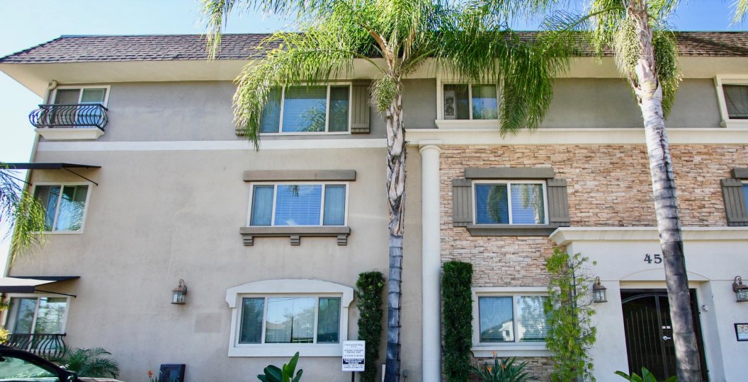 Courtyard at College Condos, Lofts & Townhomes For Sale Courtyard at