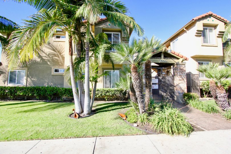 Menlo Village Condos, Lofts & Townhomes For Sale Menlo Village Real