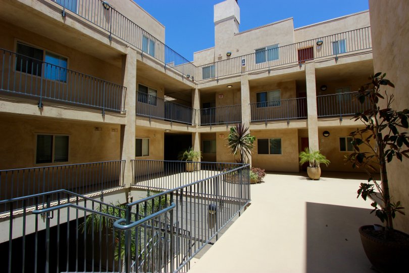 Hawthorn Place Condos, Lofts & Townhomes For Sale Hawthorn Place Real