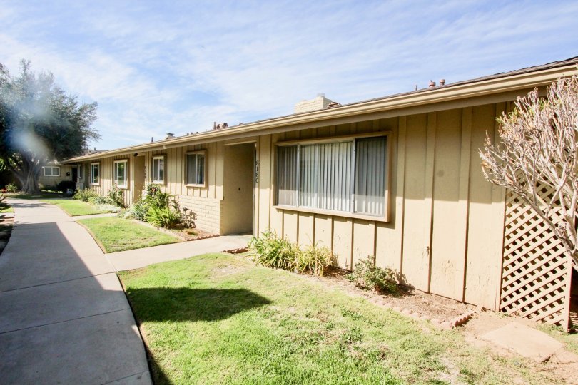 Holiday Gardens Condos, Lofts & Townhomes For Sale Holiday Gardens