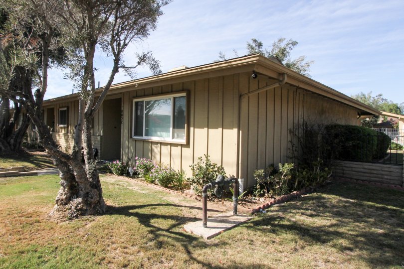 Holiday Gardens Condos, Lofts & Townhomes For Sale Holiday Gardens Real Estate Holiday