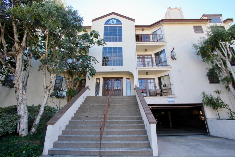 Burgundy House Condos, Lofts & Townhomes For Sale Burgundy House Real