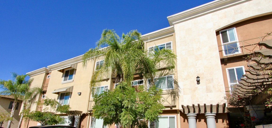 Hillcrest Towers Condos, Lofts & Townhomes For Sale | Hillcrest Towers