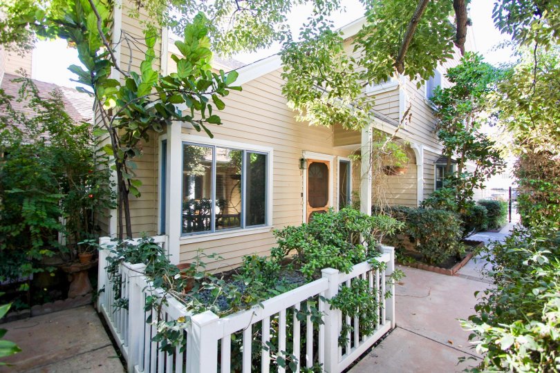 Peppercorn Condos, Lofts & Townhomes For Sale Peppercorn Real Estate