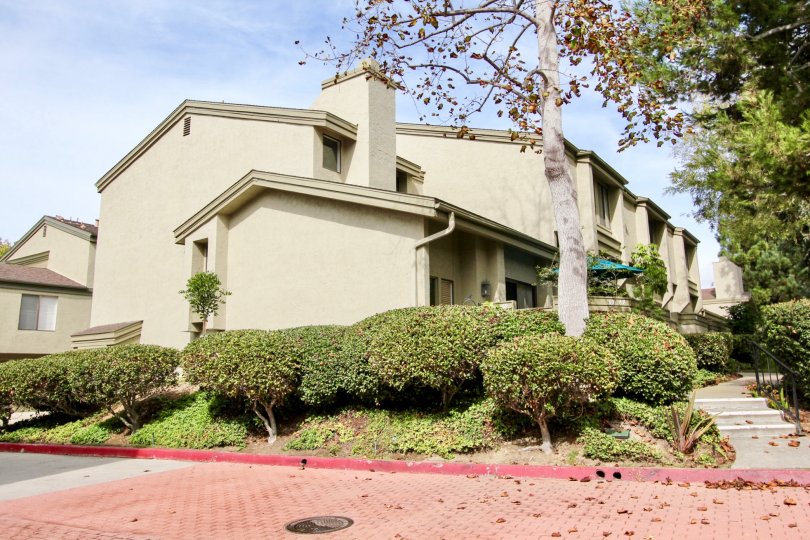 Eastbluff Condos, Lofts & Townhomes For Sale Eastbluff Real Estate