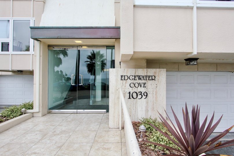 Edgewater Cove Condos, Lofts & Townhomes For Sale Edgewater Cove Real