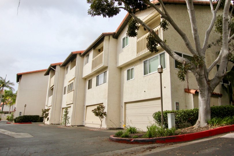 La Jolla Village Tennis Club Condos, Lofts & Townhomes For Sale La