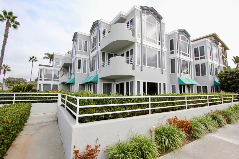 LJ Windigo Condos, Lofts & Townhomes For Sale LJ Windigo Real Estate