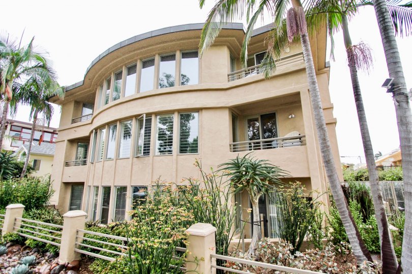 Village Walk Condos, Lofts & Townhomes For Sale Village Walk Real