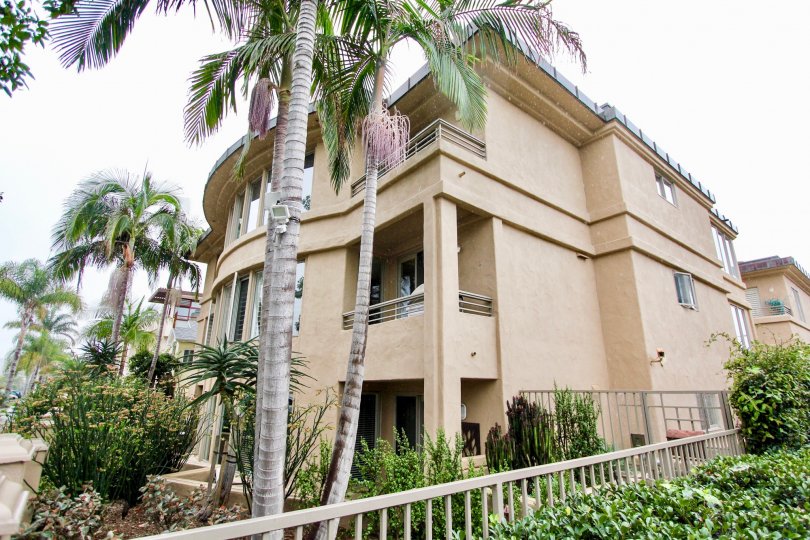 Village Walk Condos, Lofts & Townhomes For Sale Village Walk Real