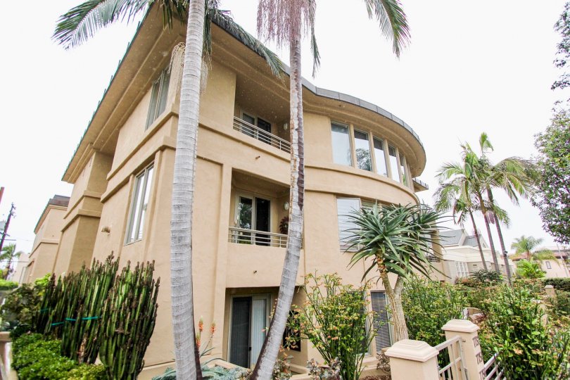 Village Walk Condos, Lofts & Townhomes For Sale Village Walk Real