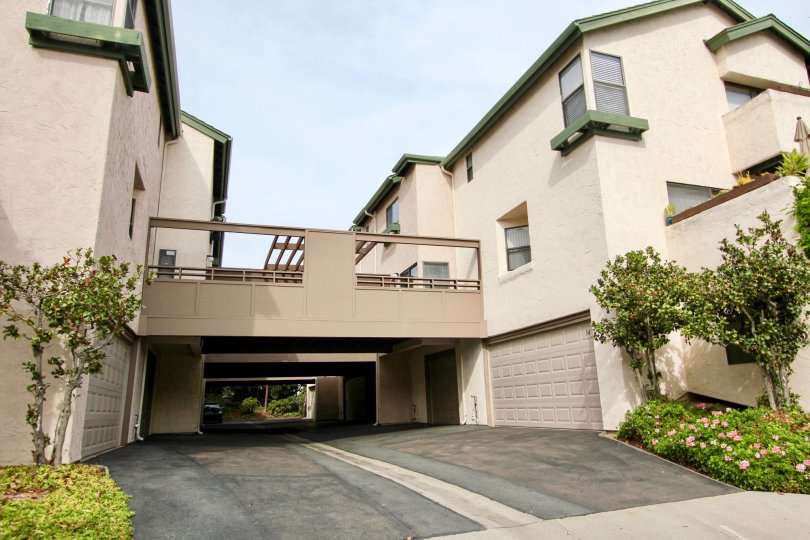 Woodlands North Condos, Lofts & Townhomes For Sale Woodlands North