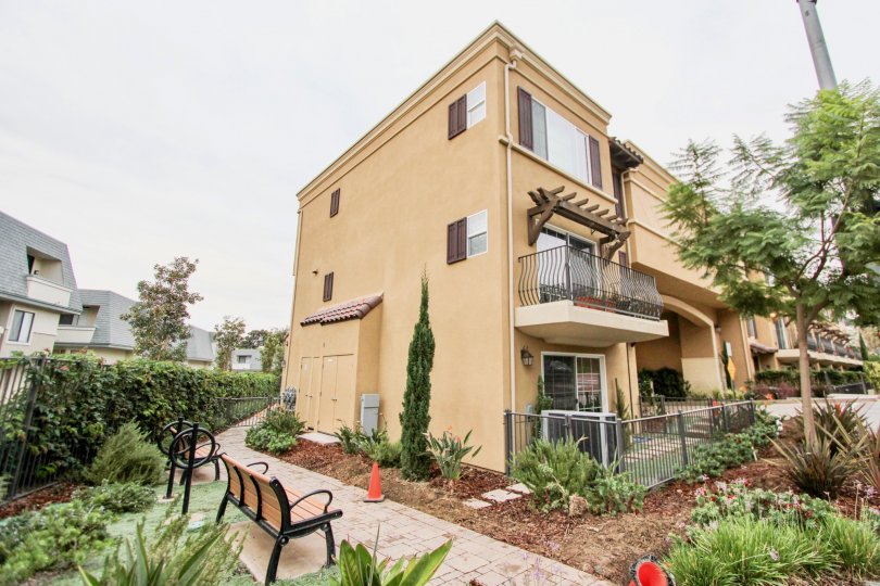 Ziani Condos, Lofts & Townhomes For Sale Ziani Real Estate Ziani