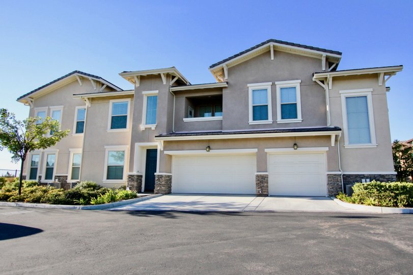 Sorrento Terrace Condos, Lofts & Townhomes For Sale Sorrento Terrace