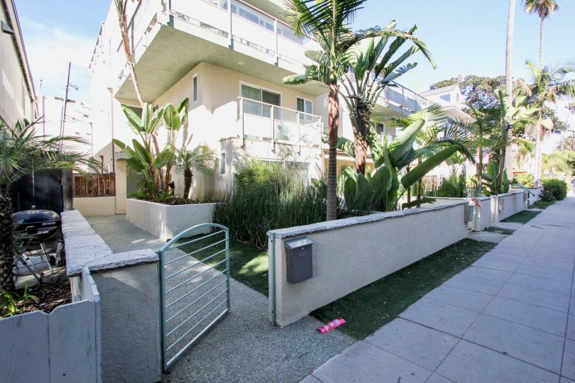 Ensenada Court Villas Condos, Lofts & Townhomes For Sale Ensenada Court Villas Real Estate