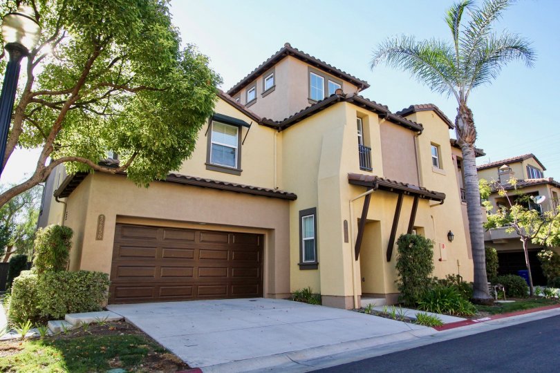 Courtyards at Escala Condos, Lofts & Townhomes For Sale Courtyards at