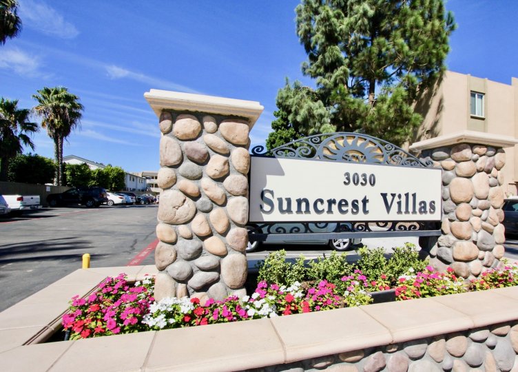 Suncrest Villas Condos, Lofts & Townhomes For Sale Suncrest Villas