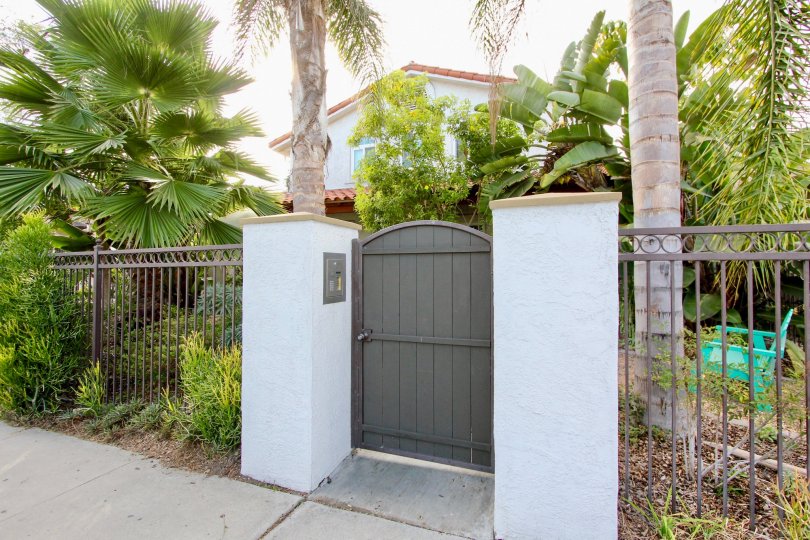 4166 Wilson Ave Condos, Lofts & Townhomes For Sale 4166 Wilson Ave