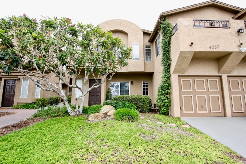 Desert Knoll Condos, Lofts & Townhomes For Sale Desert Knoll Real