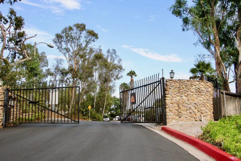 La Hacienda Condos, Lofts & Townhomes For Sale La Hacienda Real
