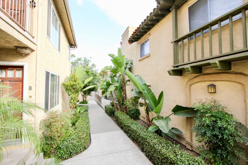 La Hacienda Condos, Lofts & Townhomes For Sale La Hacienda Real