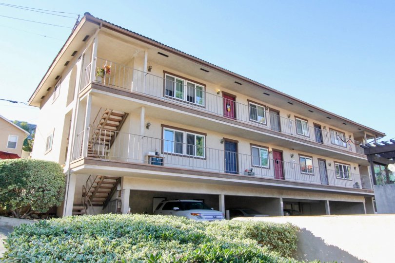 Robinson Street Condos, Lofts & Townhomes For Sale Robinson Street