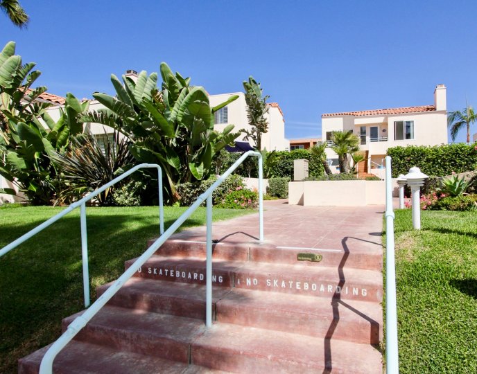 Bermuda 12 Condos, Lofts & Townhomes For Sale Bermuda 12 Real Estate