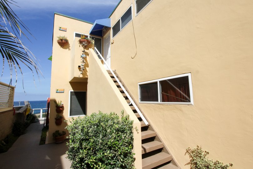 Cliff House Condos, Lofts & Townhomes For Sale Cliff House Real