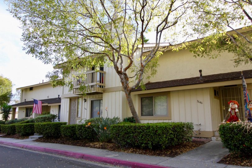 El Camino Club Estates Condos, Lofts & Townhomes For Sale El Camino