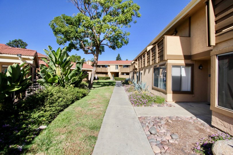 Lake Forest Glen Condos For Sale