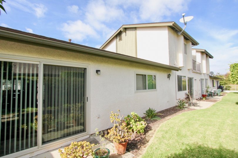 Vista de Oceana Condos, Lofts & Townhomes For Sale Vista de Oceana