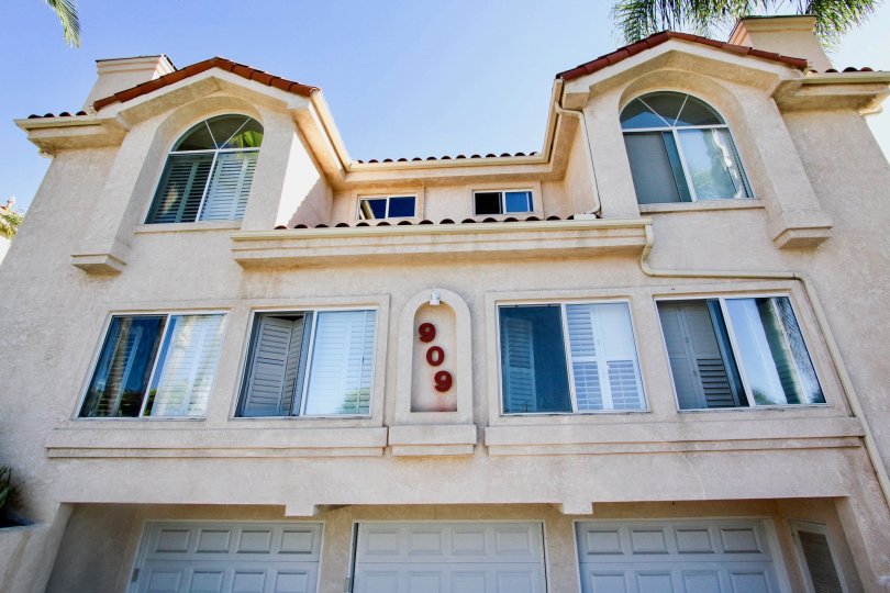 Agate Manor Condos, Lofts & Townhomes For Sale Agate Manor Real