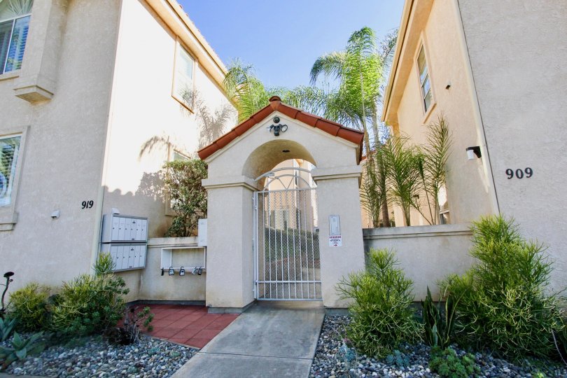 Agate Manor Condos, Lofts & Townhomes For Sale Agate Manor Real