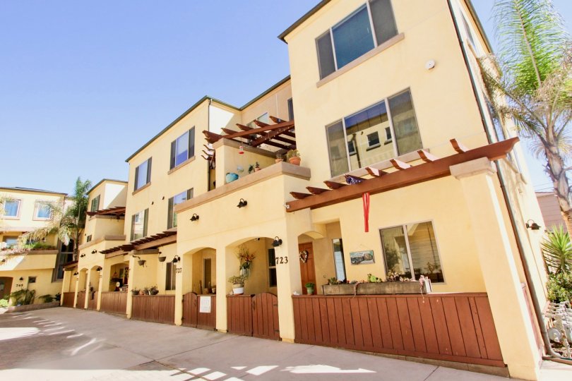 Diamond Pointe at the Ocean Condos, Lofts & Townhomes For Sale