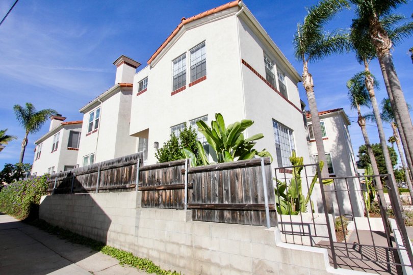 Diamond St Apartments Condos, Lofts & Townhomes For Sale Diamond St