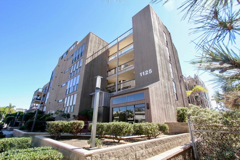 Sanderling Condos, Lofts & Townhomes For Sale Sanderling Real Estate