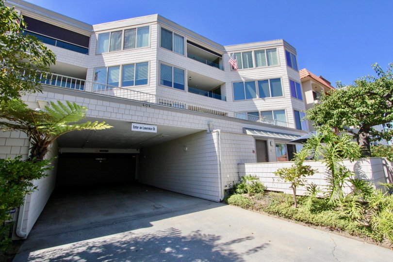 At La Playa Condos, Lofts & Townhomes For Sale At La Playa Real