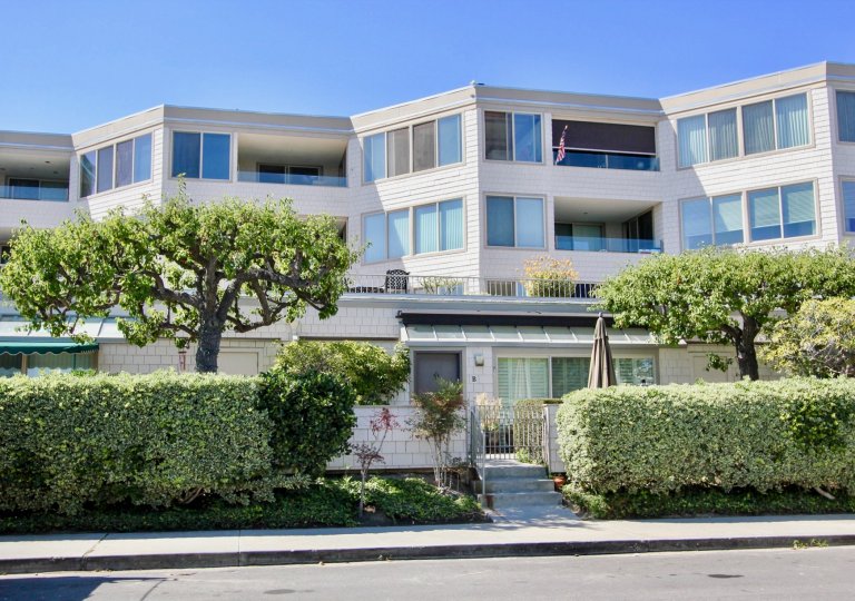 At La Playa Condos, Lofts & Townhomes For Sale At La Playa Real