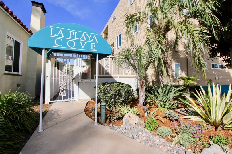 La Playa Cove Condos, Lofts & Townhomes For Sale La Playa Cove Real