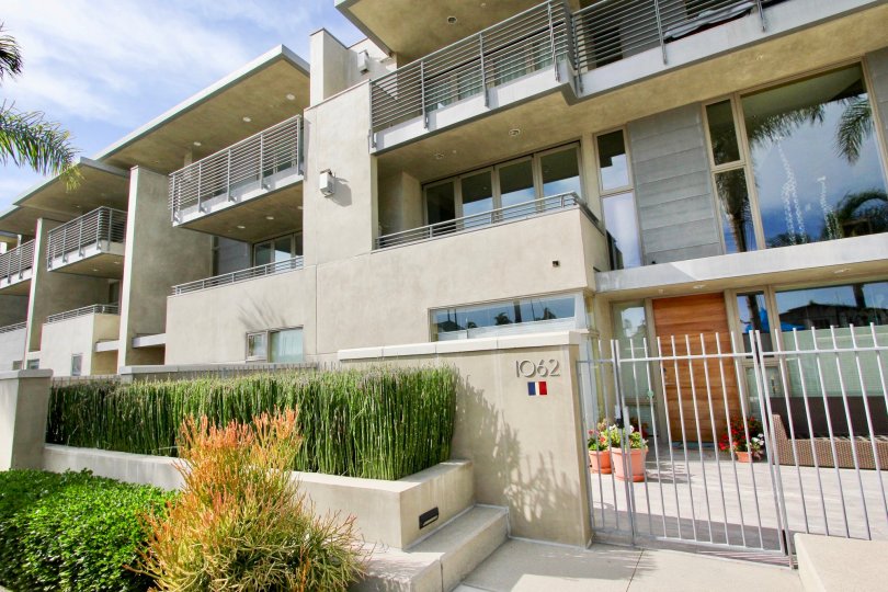 Seven on Anchorage Lane Condos, Lofts & Townhomes For Sale Seven on