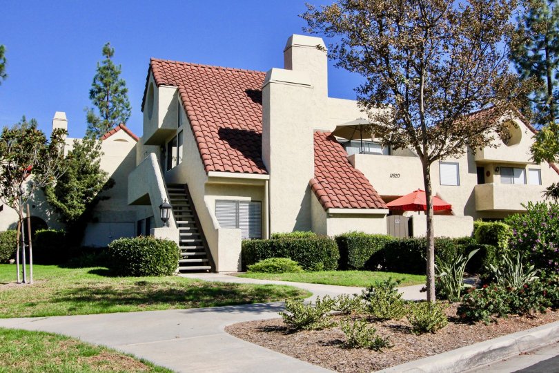 Bernardo Pines Condos, Lofts & Townhomes For Sale Bernardo Pines Real