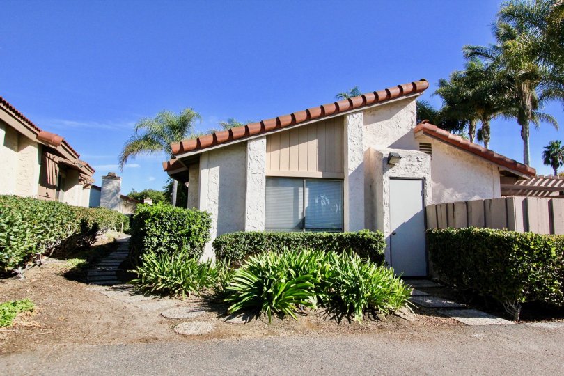 Bernardo Terrace Condos, Lofts & Townhomes For Sale Bernardo Terrace